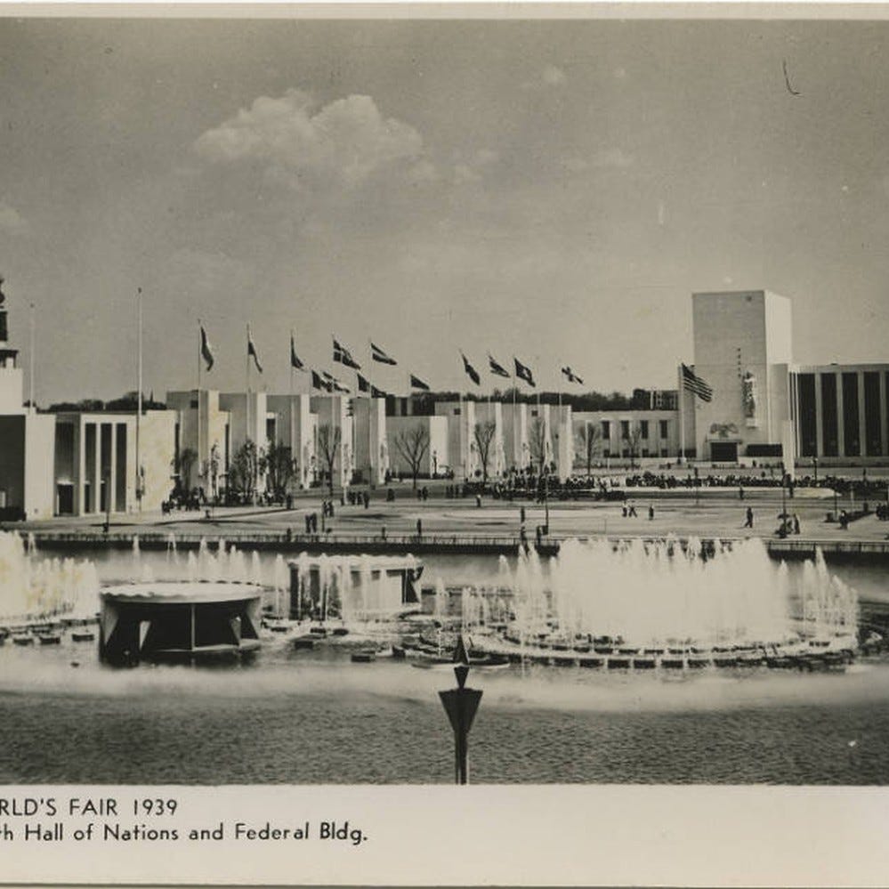 New York World's Fair 1939 - Court of Peace with Hall of Nations and  Federal Bldg — Calisphere