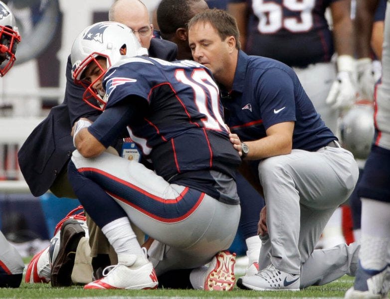 tom bradys back up jimmy garoppolo out with injury