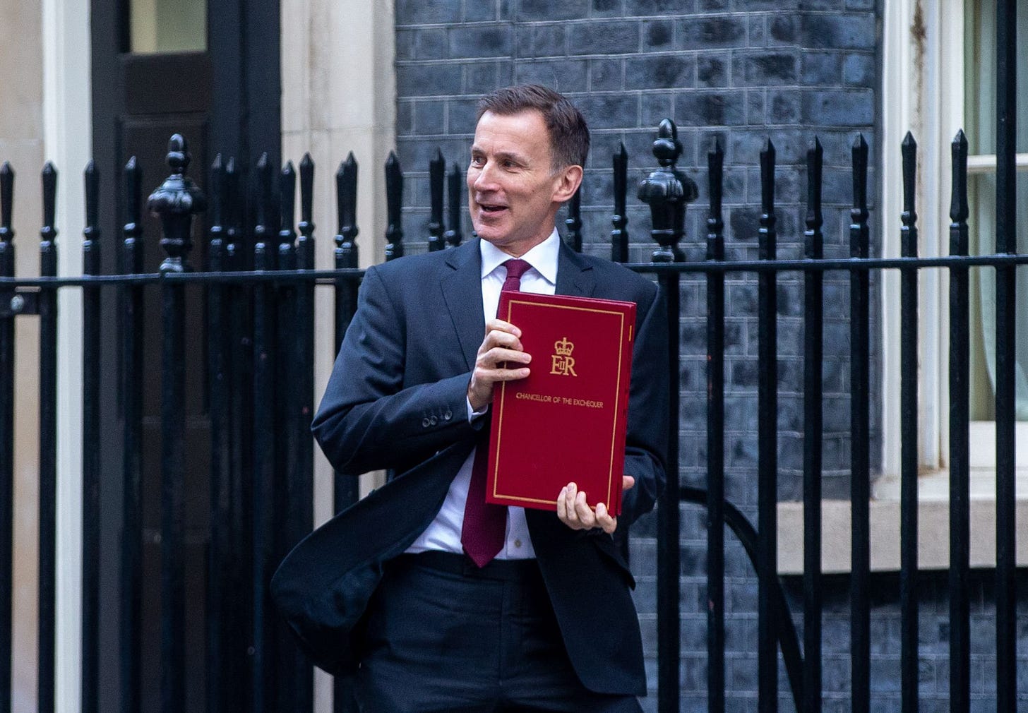 Who is Jeremy Hunt? Chancellor's career path, net worth, and family | Metro  News