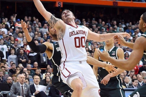 michigan state beats oklahoma sooners ncaa march madness 2015