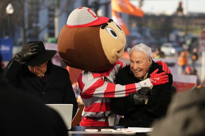 Lee Corso to retire from ESPN's 'College GameDay' after four-decade run Lee Corso to retire from ESPN's 'College GameDay' after four-decade run