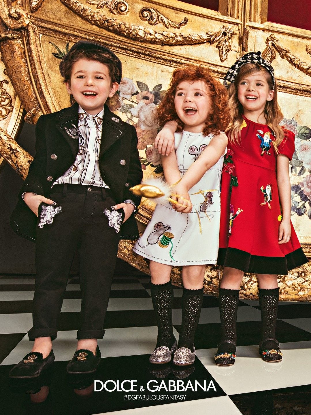 Discover the new Children Advertising Campaign Fall Winter 2016 2017: browse the photo gallery ...