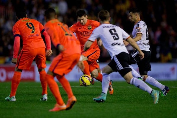 barcelona beats sevilla la liga 2015