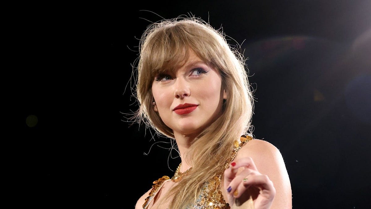 Taylor Swift's feud with Scooter Braun, 'Taylor's Version' recordings  explained as Braun loses clients Demi Lovato, Ariana Grande | HELLO!