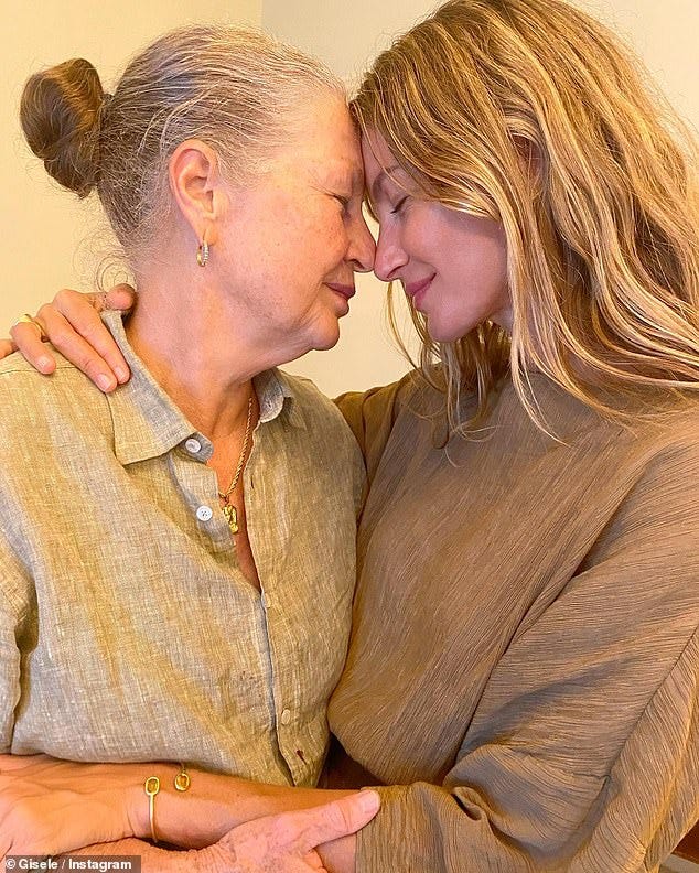 Vânia Nonnenmacher, the mother of supermodel Gisele Bündchen, died following a cancer battle Sunday. She was 75 years old