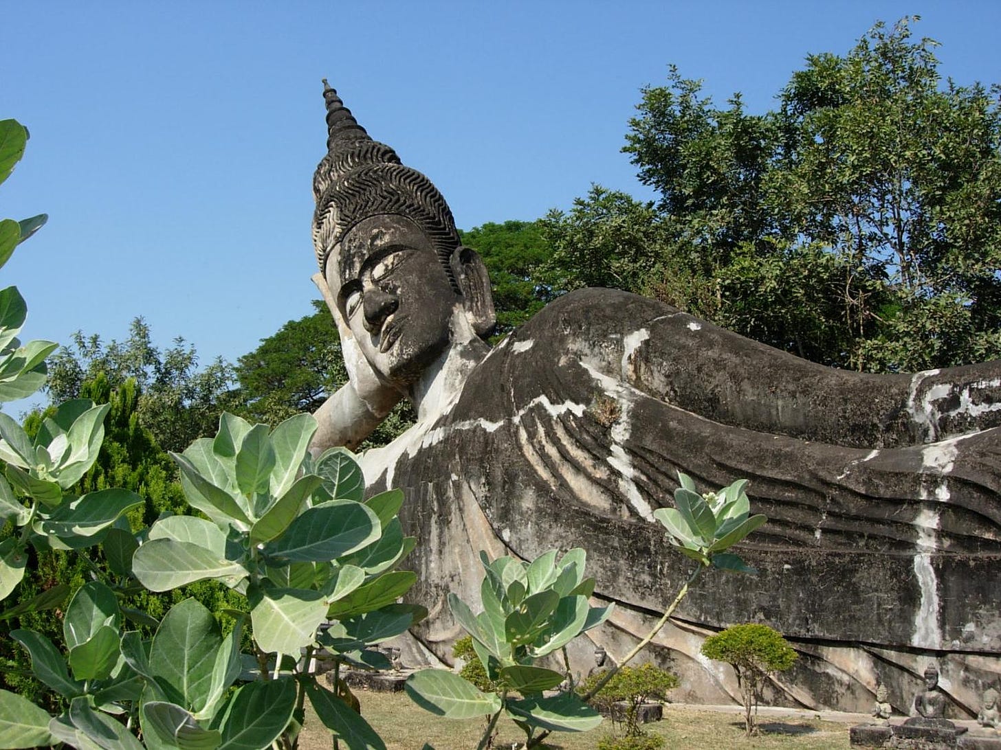 Reclining Buddha statue in Vientiane, Laos. (Flickr/Lorna)