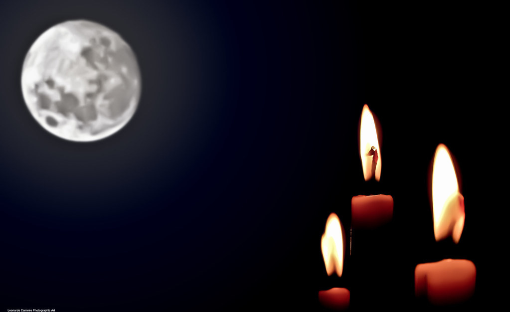 Full Moon & Fired Up Candles, Romantic Night | Curta minha p… | Flickr