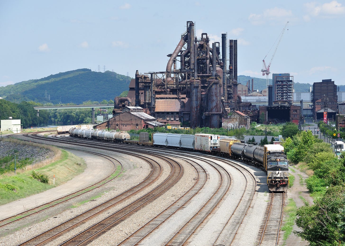 Dormant Bethlehem Steel mill backdrop for several tracks - RailsEast.com