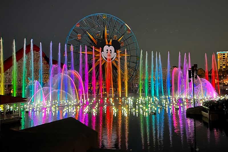 Best Ways and Places to View World of Color at Disneyland