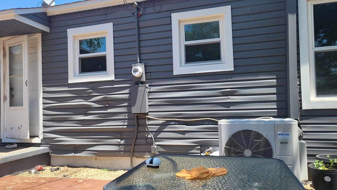 Horrible siding : r/Home