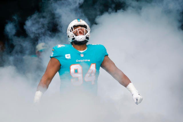 Christian Wilkins agrees to terms with Raiders in massive deal for great  defender - Yahoo Sports
