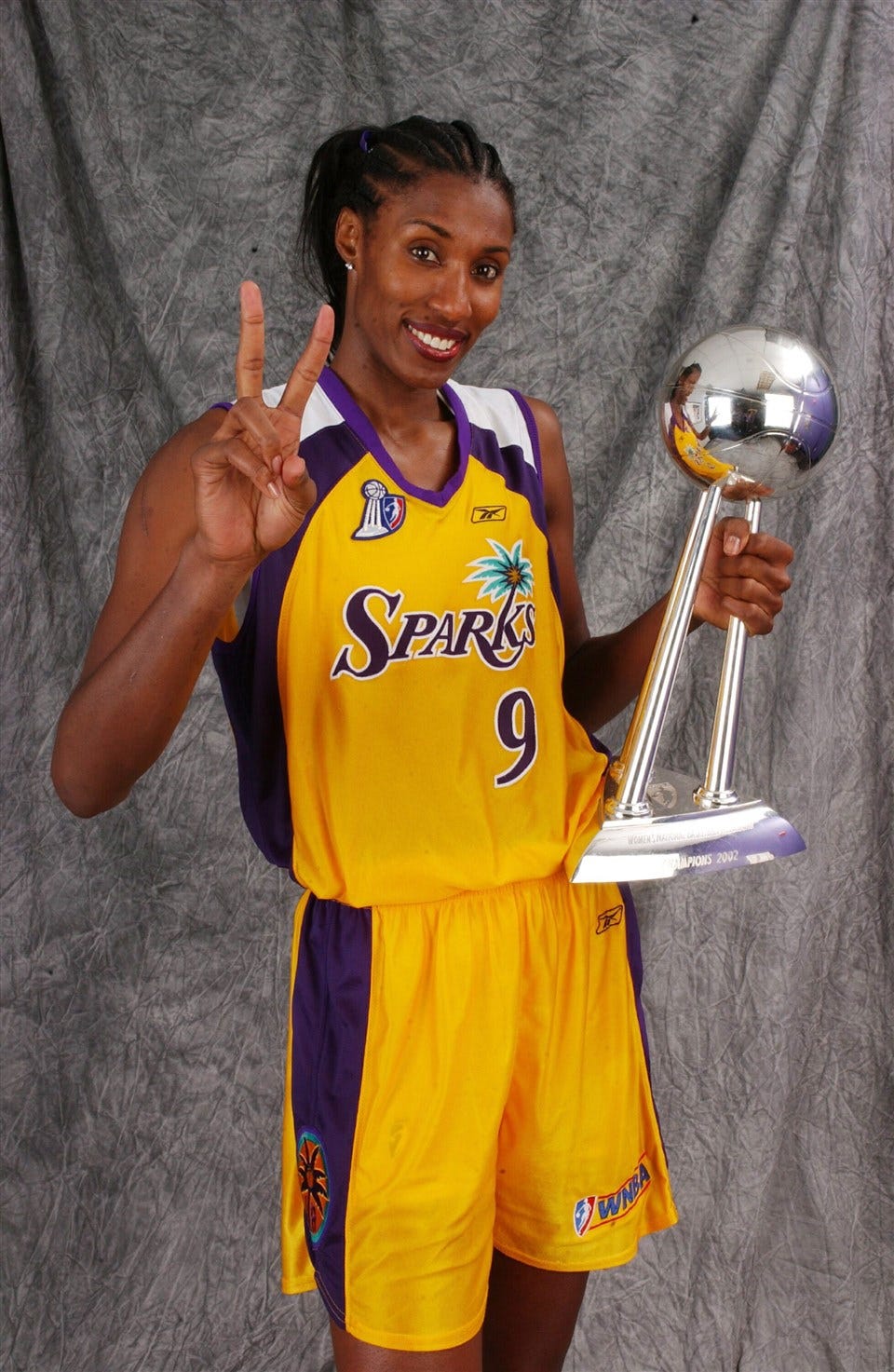 2022 Class of FIBA Hall of Fame: Lisa Leslie - FIBA.basketball