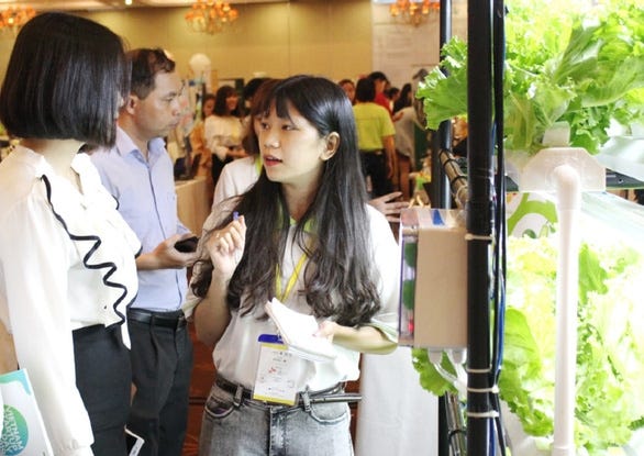 Startup wheel 2021: Trở lại và chờ luồng gió mới - Ảnh 1. Startup wheel 2021: Trở lại và chờ luồng gió mới - Ảnh 1.