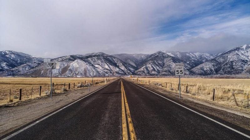 carson valley nv road to mountains