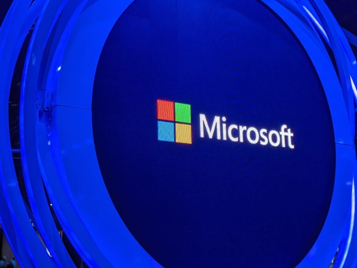 Microsoft logo at Ignite 2019