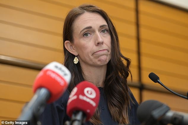 Jacinda Ardern tears up in final interview and admits she was 'tired' as  New Zealand PM | Daily Mail Online