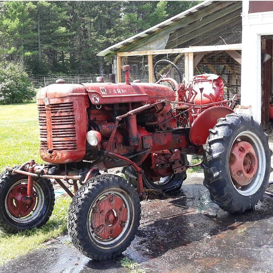 big red tractor mabon