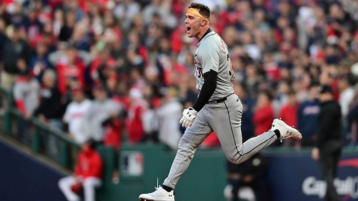 Tigers' Kerry Carpenter hits go-ahead 3-run homer to lift Detroit to Game 2  victory | Fox News