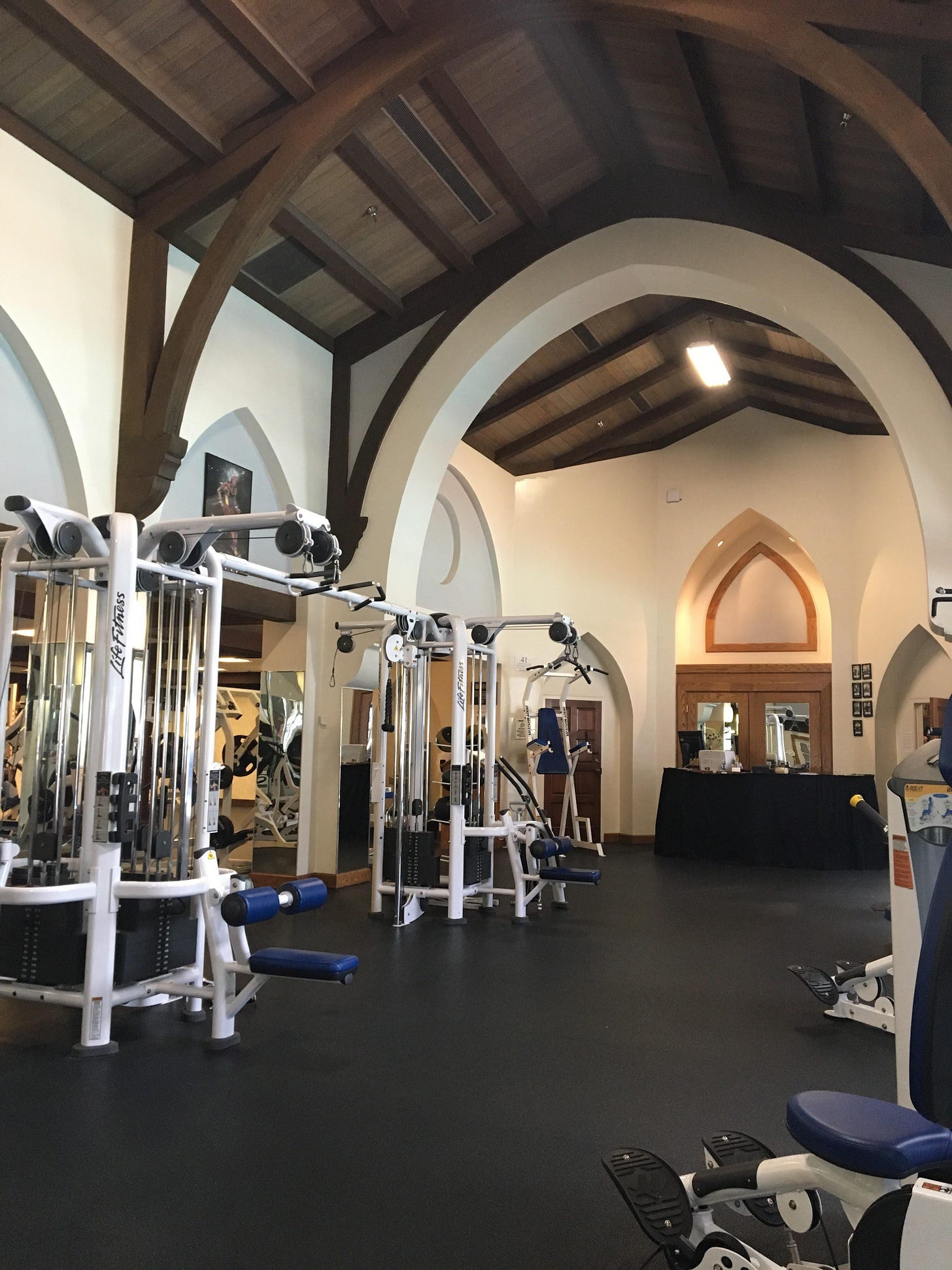 This gym used to be a church : mildlyinteresting