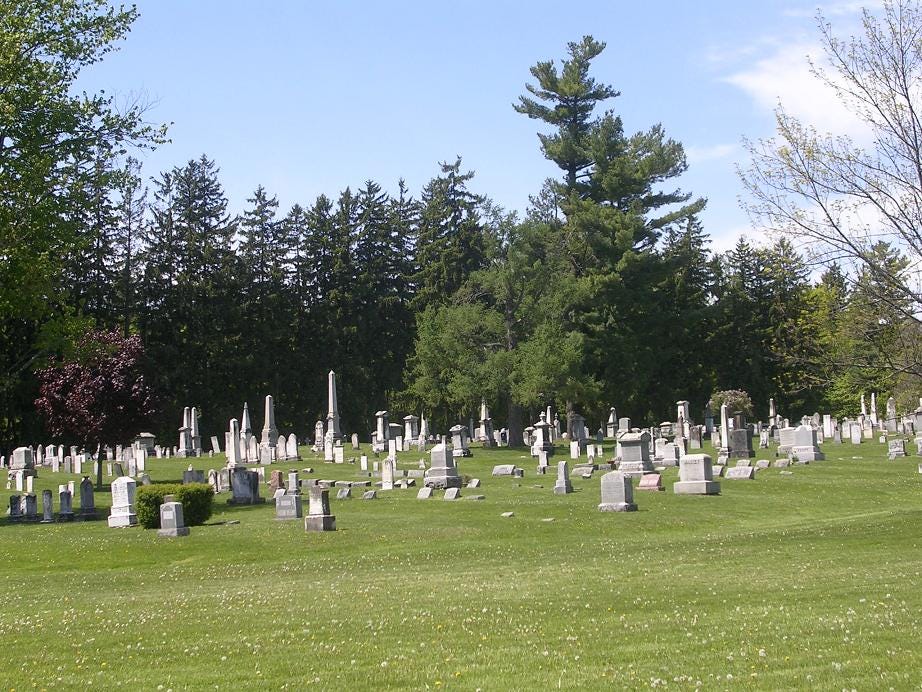 A photo of the Middlebury Cemetery located just adjacent to the Middlebury campus.
