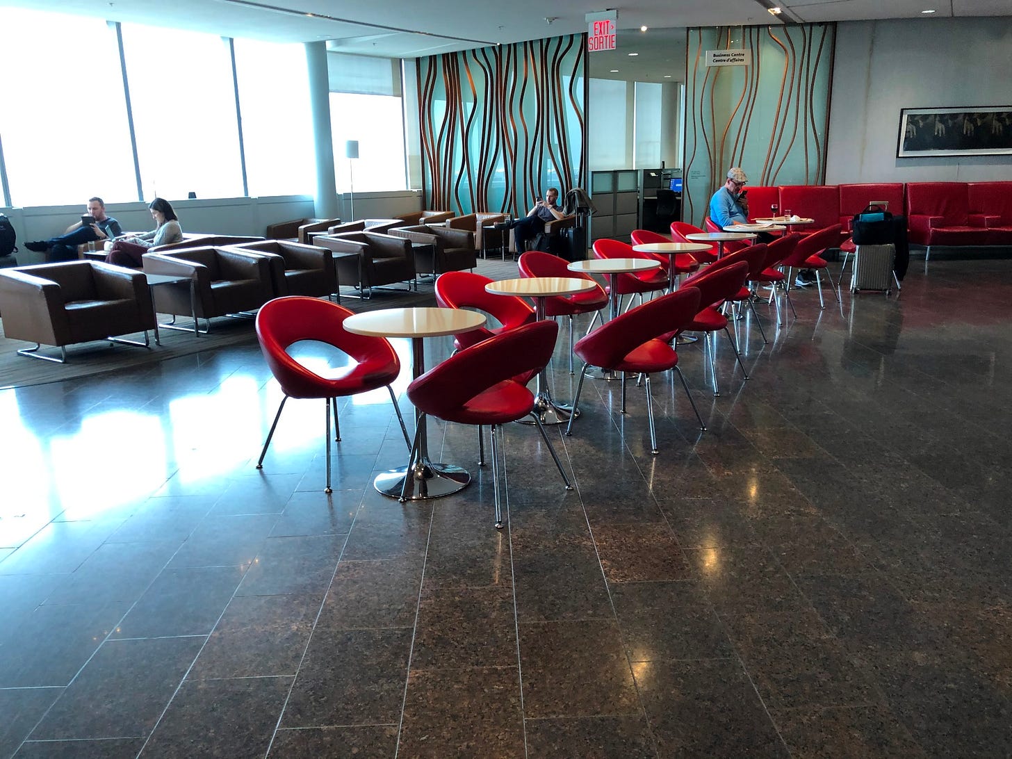 Toronto YYZ Air Canada Maple Leaf Transborder lounge