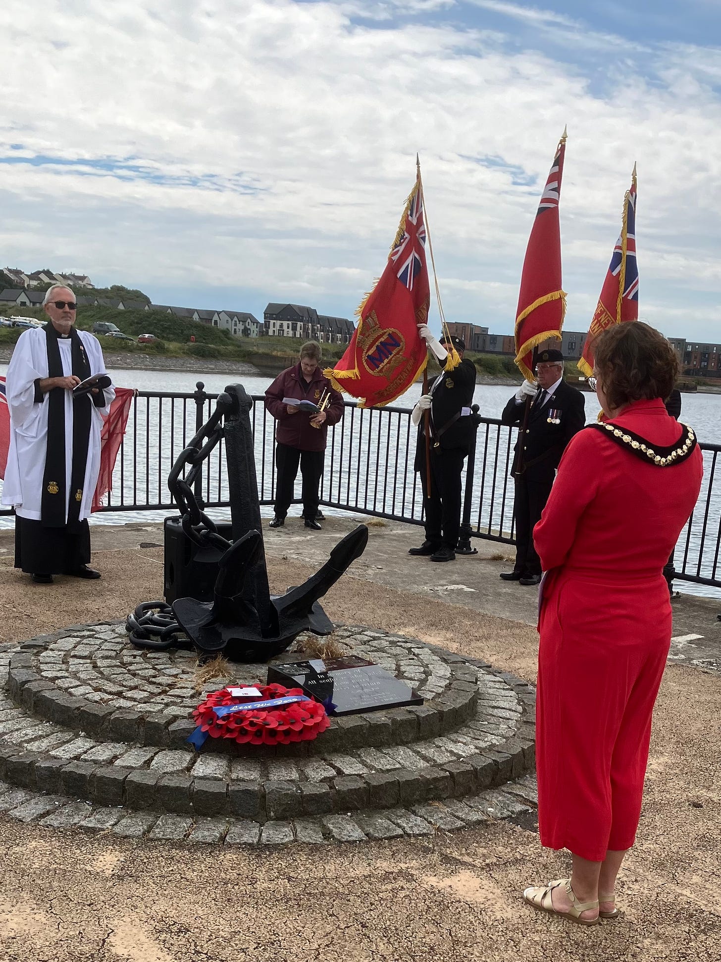 DEPUTY MAYOR HAVING LAID HER WREATH