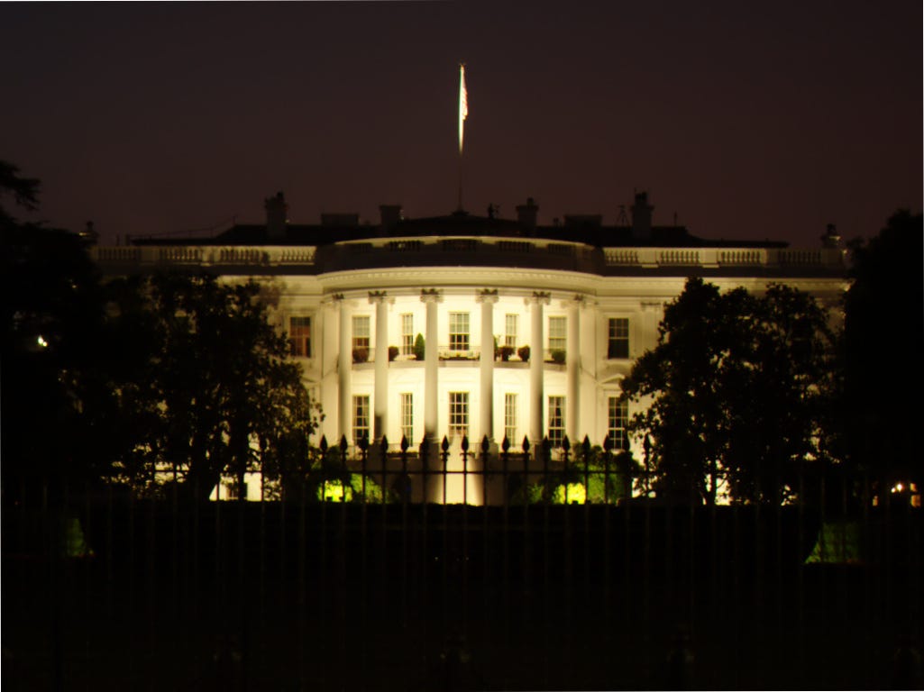 File:White house dark.jpg - Wikimedia Commons