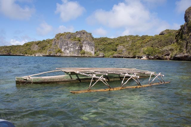 Fulanga.canoe