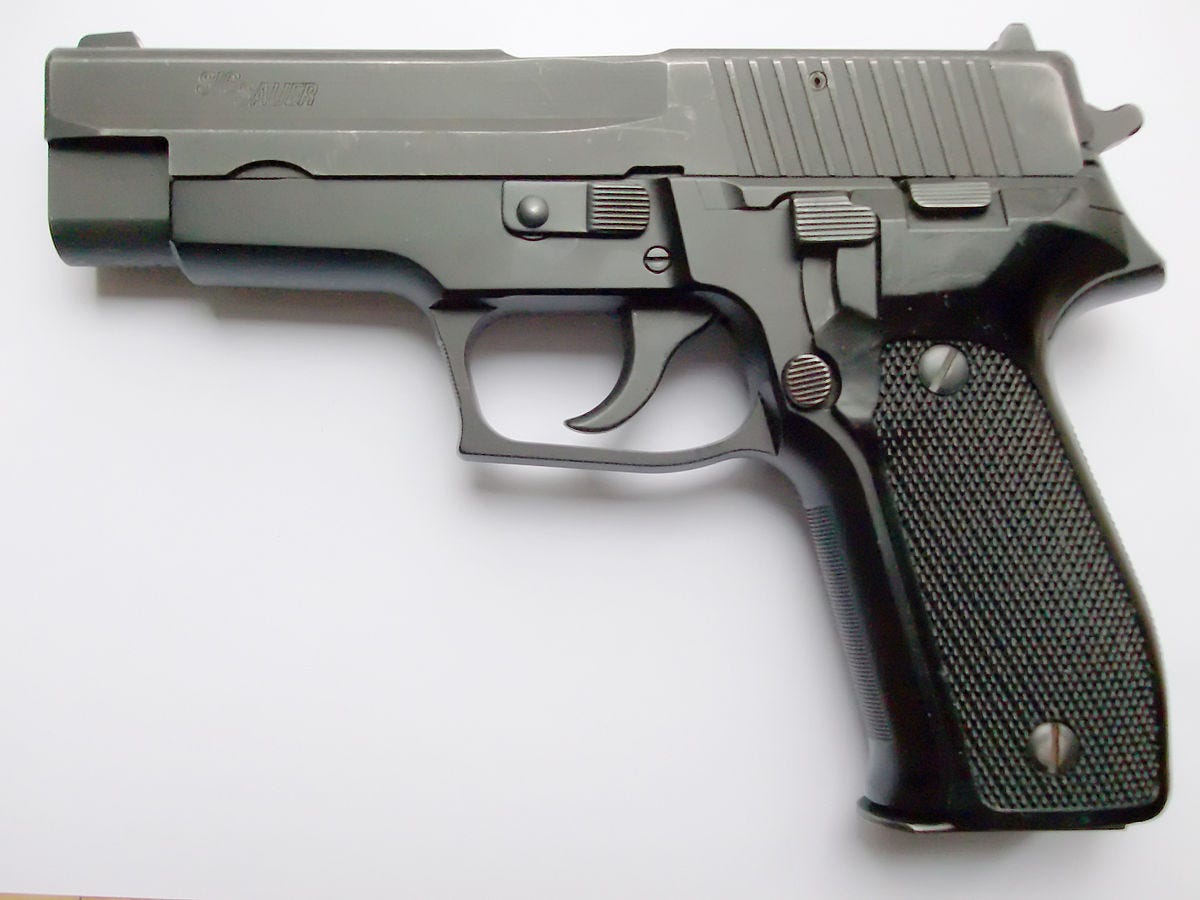 SIG Sauer P226 - Wikipedia