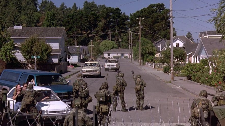 Outbreak (1995) - Photos - IMDb