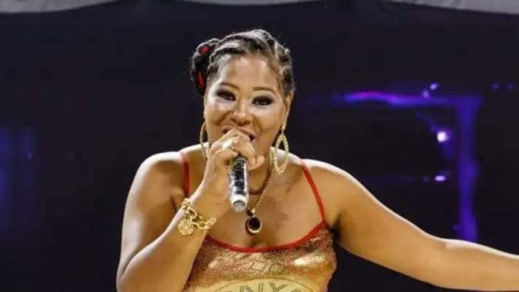 TRISTEZA: Cantora morre após sofrer infarto em Florianópolis