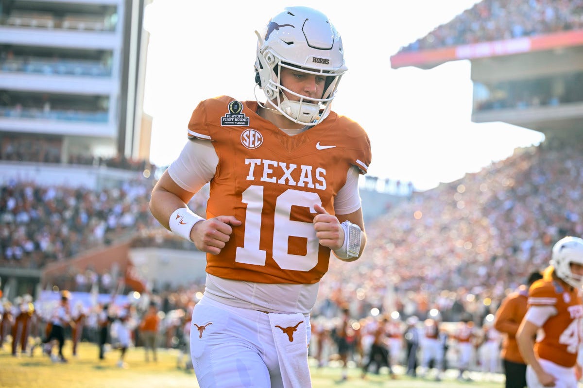 Arch Manning Draws Comparison to College Football Legend - Athlon Sports