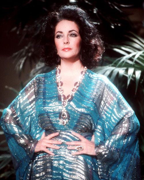 Elizabeth Taylor on X: "Elizabeth sparkles in That's ...
