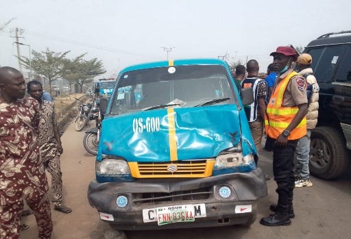Bus driver slumps while driving, dies in Osun accident