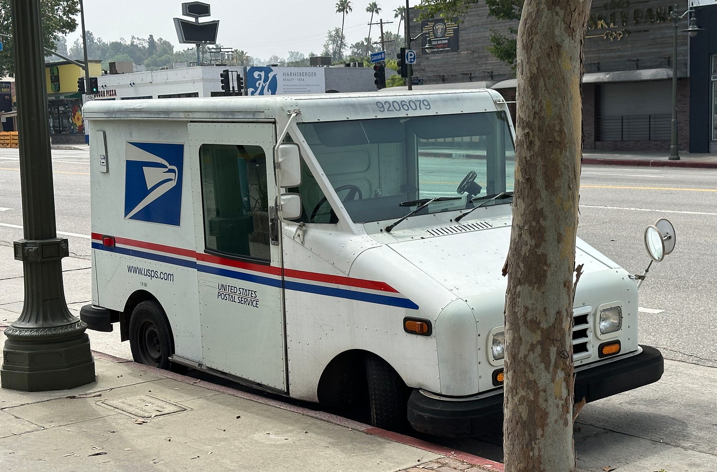 A USPS mail van
