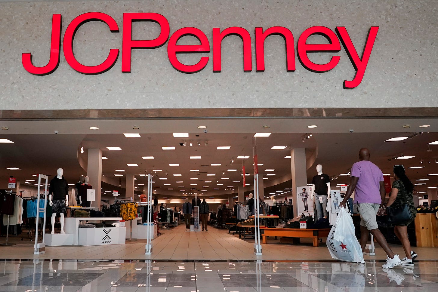 JCPenney is spending $1 billion on store and online upgrades in latest bid  to revive its business | AP News