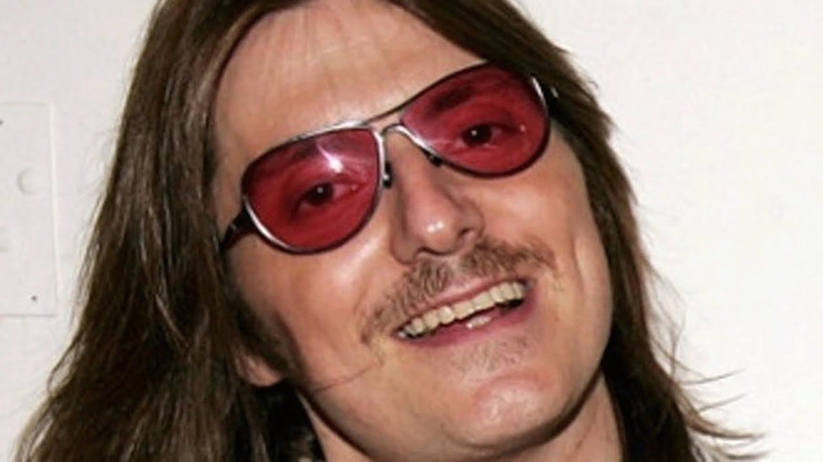 The Untold Truth Of Comedian Mitch Hedberg - Artistry in Games