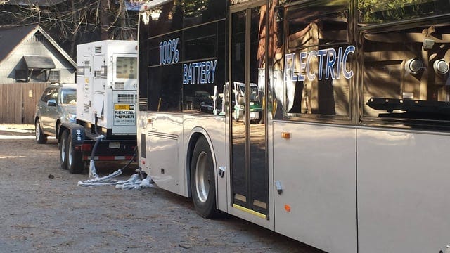 r/mildlyinteresting - Yosemite has 100% electric buses!* *charged by diesel generators