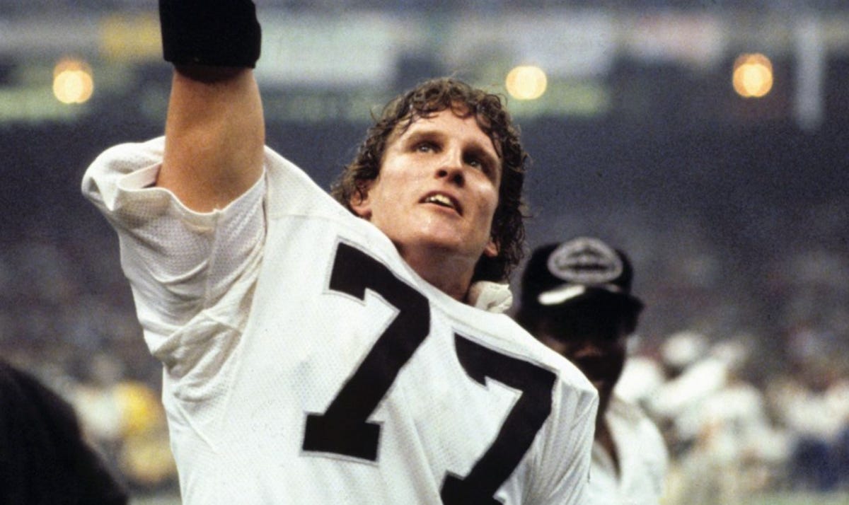 NEW ORLEANS, LA - JANUARY 25: Joe Campbell #77 of the Oakland Raiders celebrates after winning Super Bowl XV against the Philadelphia Eagles on January 25, 1981 in New Orleans, Louisiana. (Photo by Ronald C. Modra/Getty Images)