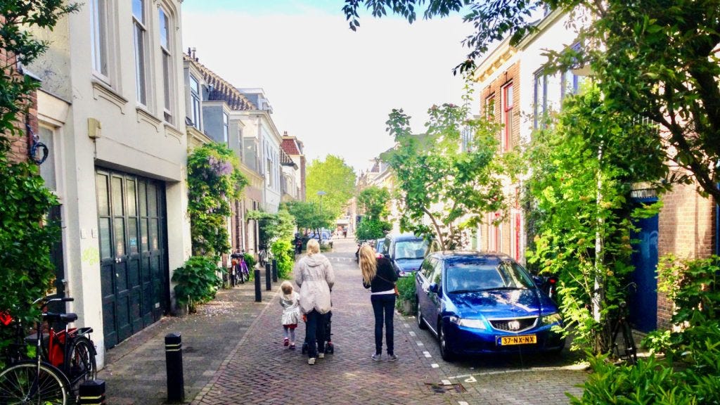 Designing a Livable Neighbourhood: The Woonerf Concept - Urban Mobility  Courses