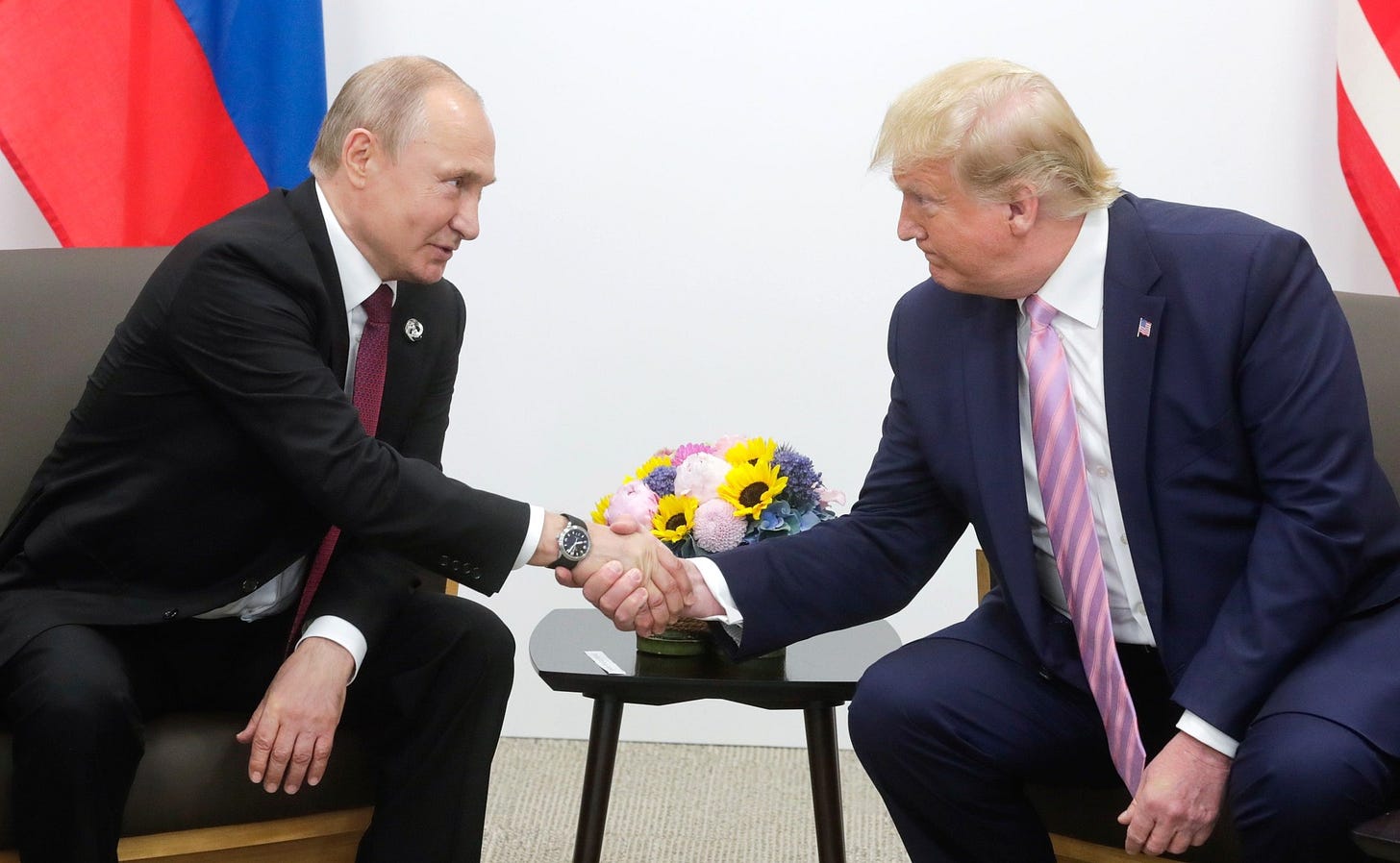 File:Vladimir Putin and Donald Trump (2019-06-28) 06.jpg - Wikimedia Commons