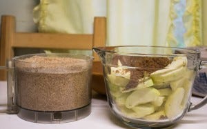 Preparing apple crisp for baking