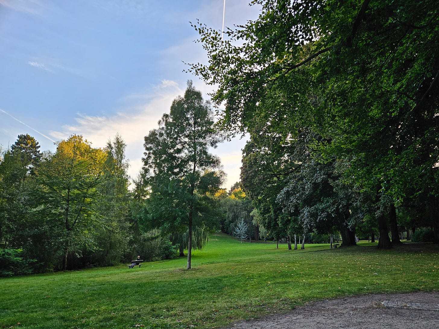 Eppendorfer Park, next to the hospital. Idyllic.