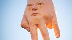 New Zealand giant hand sculpture: Nightmare or funny?