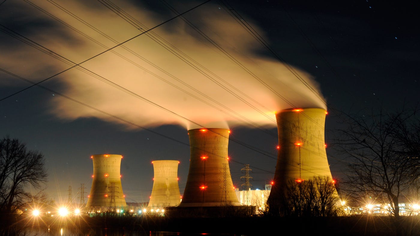 The Three Mile Island nuclear power generating station shown here Monday, March 28, 2011 in Middletown, Pa. continues to generate electric power with the Unit 1 reactor. (AP Photo/Bradley C Bower)