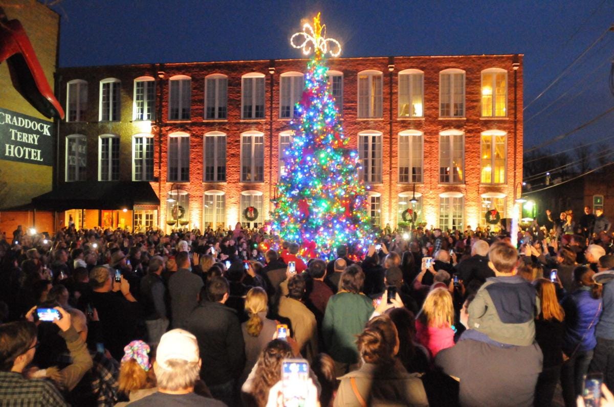 Downtown Lynchburg tree-lighting event draws hundreds to kick off ...