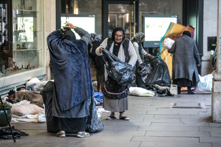 Image result from https://metro.co.uk/2019/09/21/homeless-migrant-camp-one-londons-richest-areas-cleared-police-10784342/