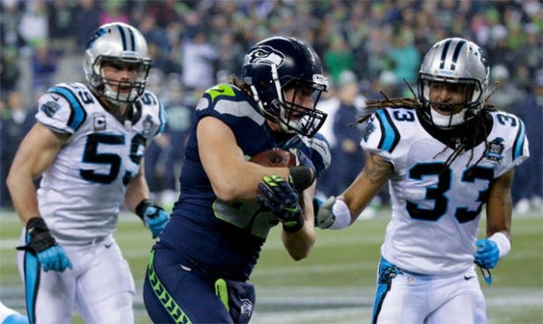 luke wilson working balls for seahawks 2015 nfl divisons