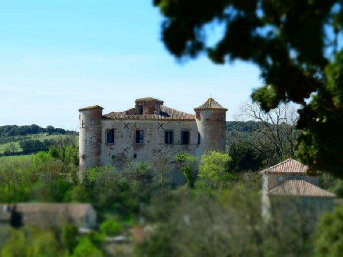achat vente Château Médiéval a vendre  ISMH , dépendances Secteur Carcassonne , en position dominante AUDE LANGUEDOC ROUSSILLON