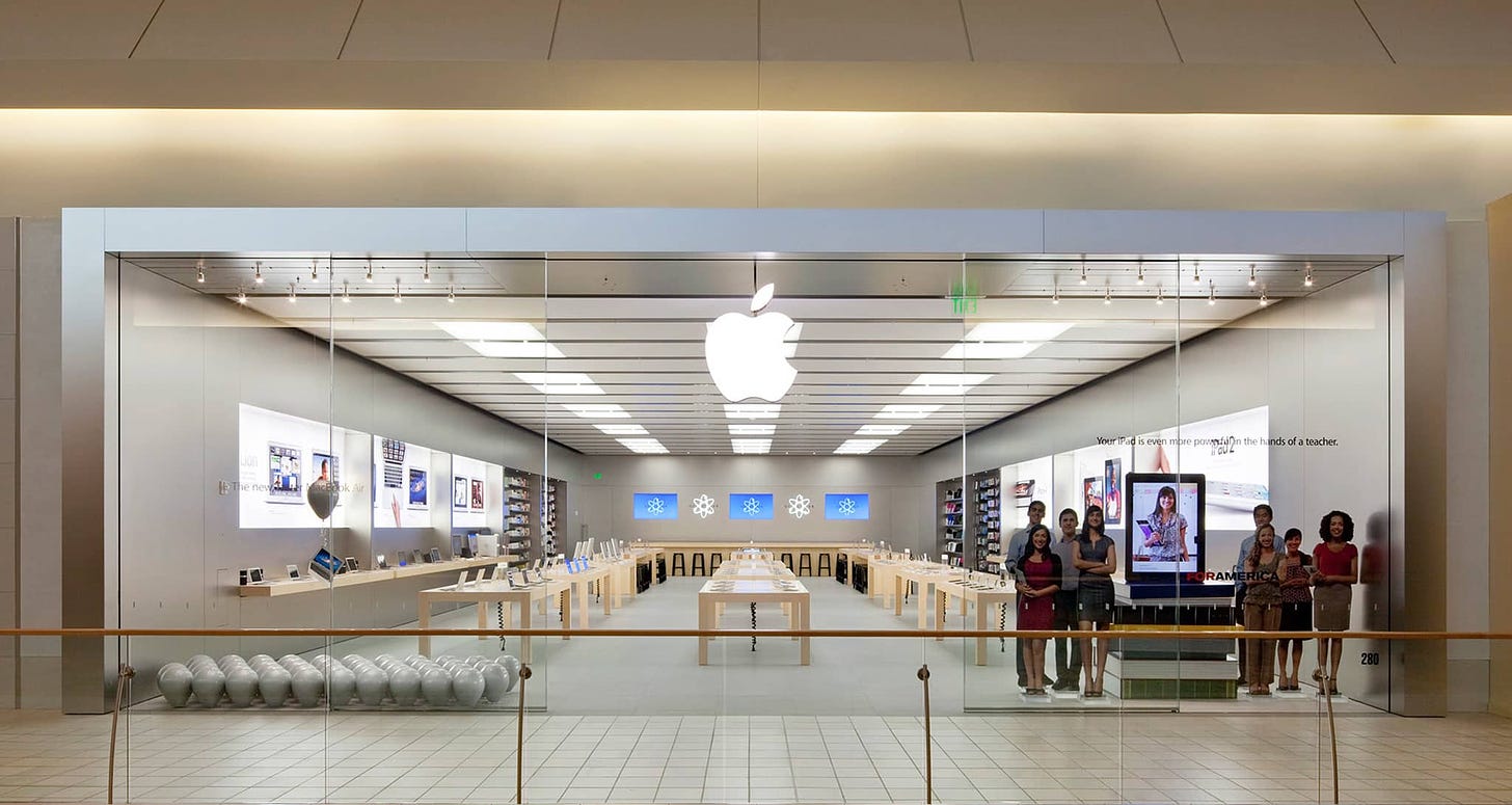 Apple Northlake Mall in 2011.
